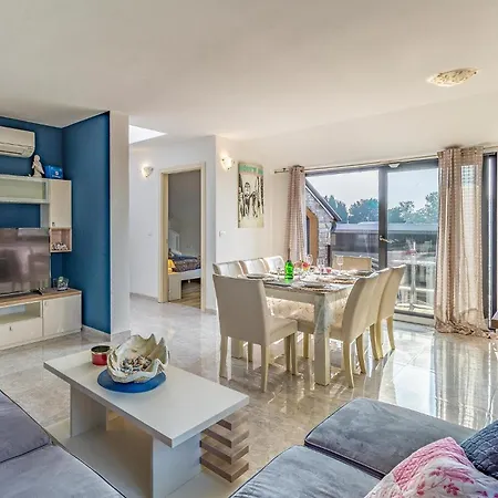 2 Bedroom Cozy In Apartmán *