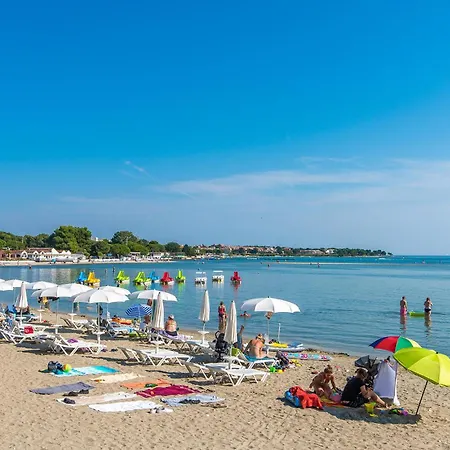 2 Bedroom Cozy In Medulin