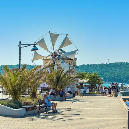 Apartmán 2 Bedroom Cozy In Medulin